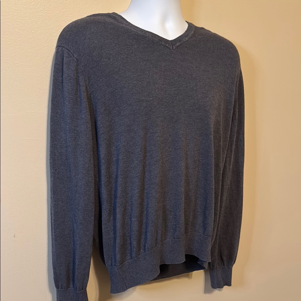 Banana Republic Silk/Cashmere Gray V-Neck Sweater Timeless Design